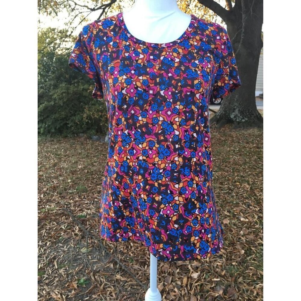 NWT LuLaRoe Classic T Shirt Colorful Retro Y2K Casual Floral Size XS Women’s